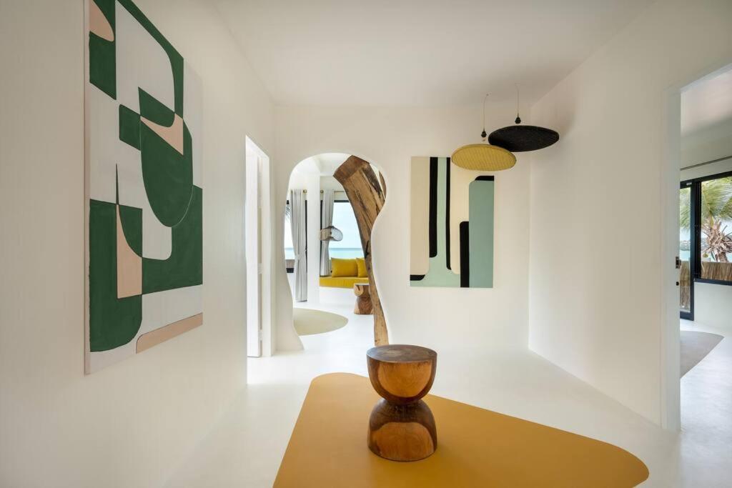 Villa Le Cerf Dore Hinkong Екстер'єр фото